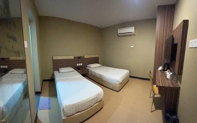 Havona Hotel -Permas Jaya -Self Check-In - photo 5