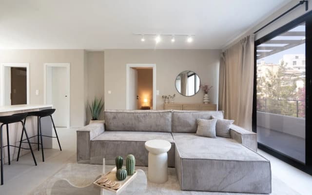 LIV - Deluxe 2BD Apartment in Athens - photo 2