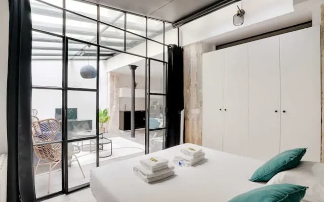 Elegant Apartment -2br/4p - Sacre-coeur - photo 3