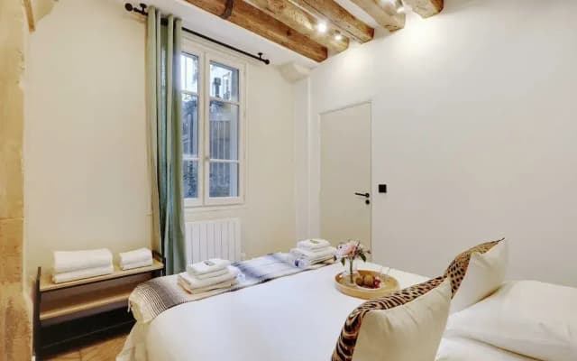 Authentic Apartment - 1br/4p - Le Marais - photo 5
