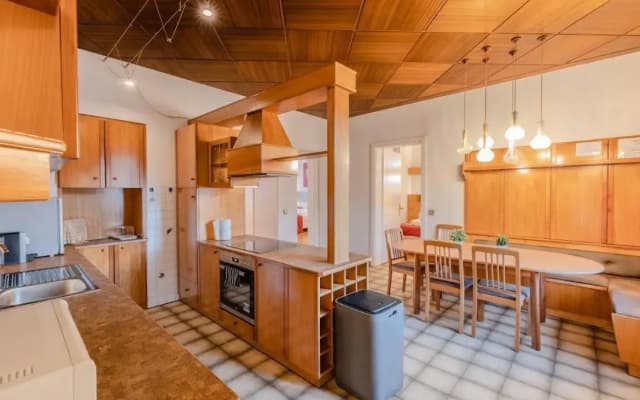 Rustic Apartment with 4 bedrooms Top 9 - photo 4