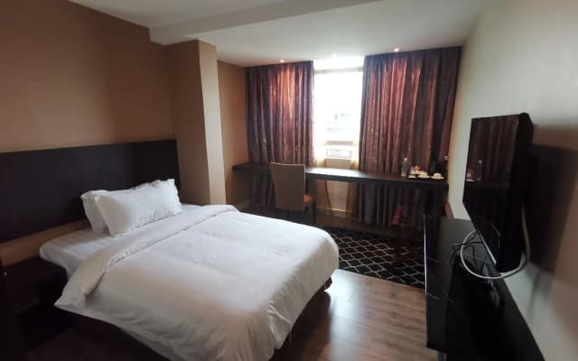 De Leon Hotel ll - photo 2