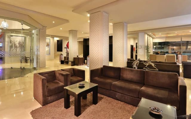 Red Hotel - photo 2