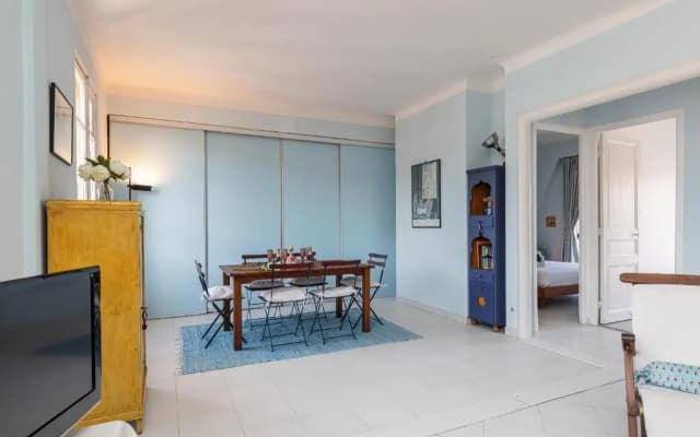 Extraordinary View on Port and Castle Hill - 1 Bdr & Parking - photo 4