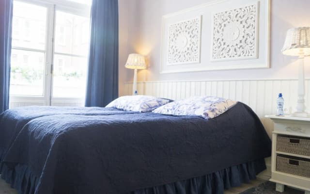 Vondelpark House Bed&Breakfast - photo 5