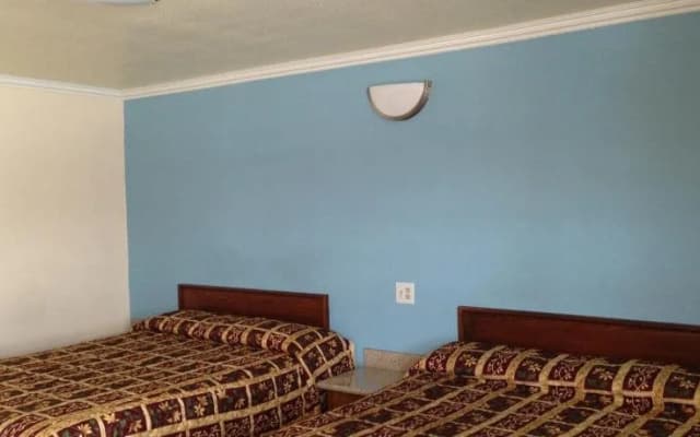 Value Inn - photo 2