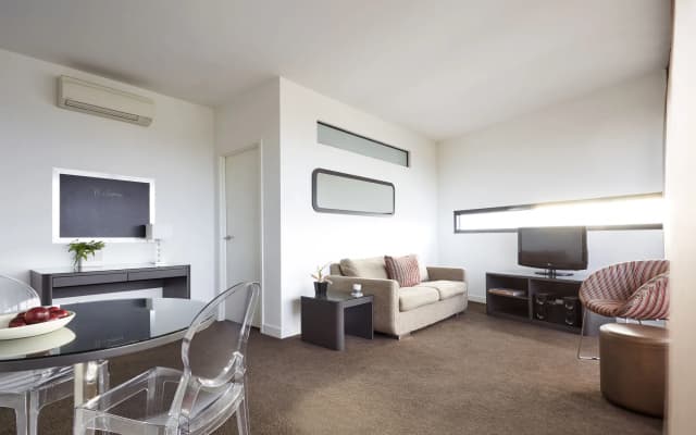 Melbourne Dandenong Central Apartment - photo 5