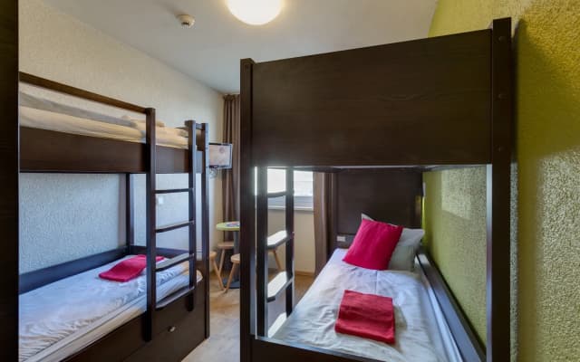 MEININGER Hotel Berlin Hauptbahnhof - photo 4