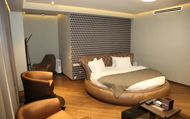 Fortune Palace Hotel - photo 3
