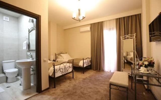 Golden Nugget Tbilisi Hotel - photo 4