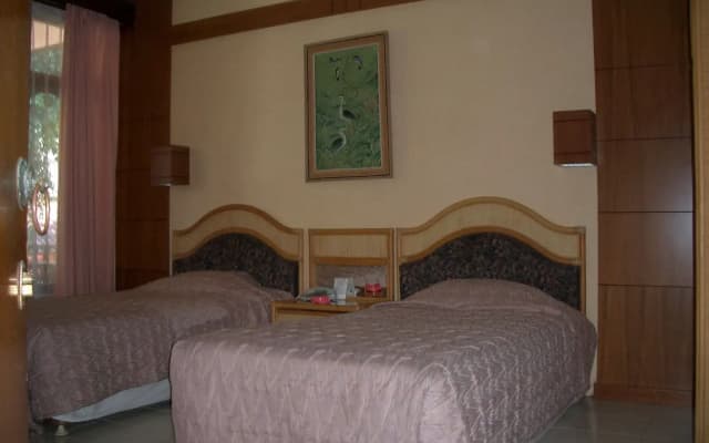 Puri Naga Beachfront Cottages - photo 3