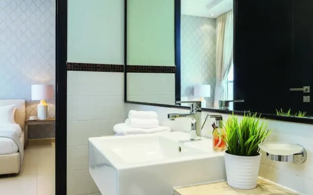 Nasma Luxury Stays - Skyview Tower - photo 5