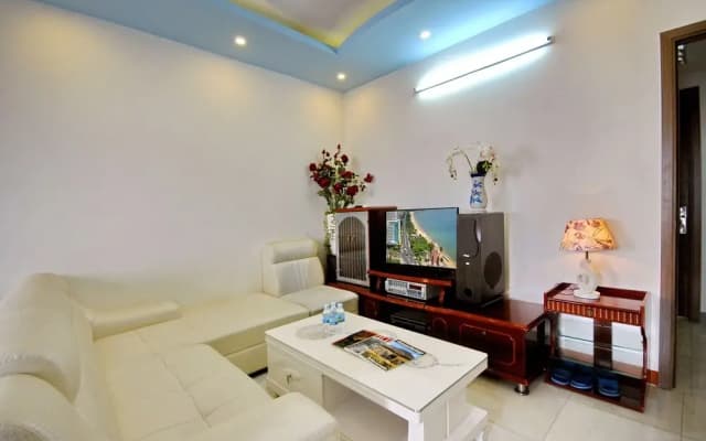 Handy Holiday Nha Trang Beach Apartment - photo 2
