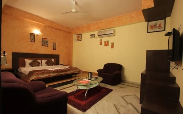Hotel Mandakini Palace - photo 4