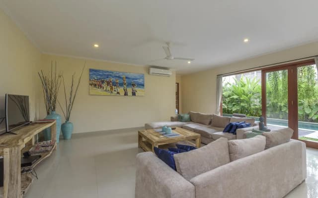 Villa Tepi Sungai - photo 4