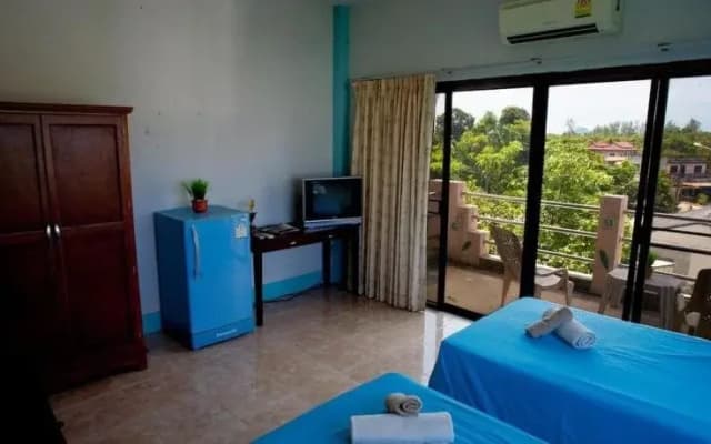 Raya Guest House - photo 4