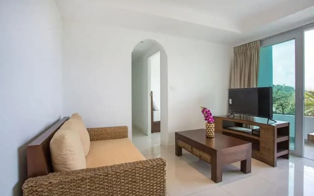 Kata Ocean View 1BR Apartment O17 - photo 2