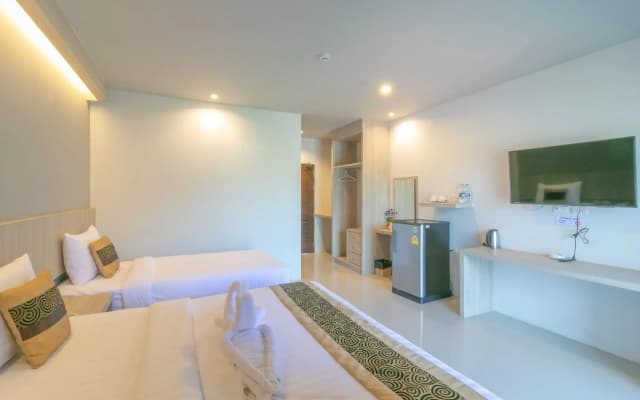 Carpio Hotel Phuket - photo 3