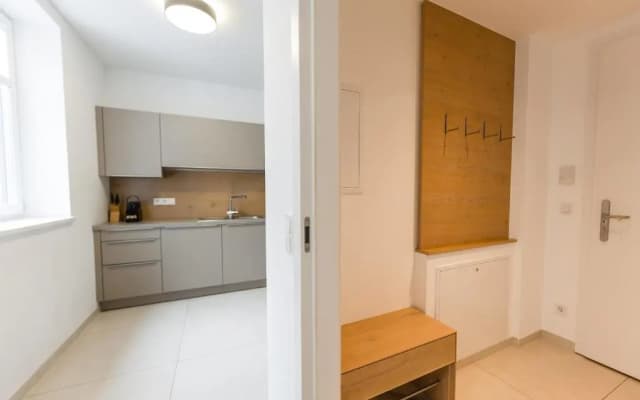 Nadland Apartment Wehlistrasse - photo 5