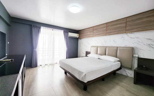 Watana Hotel - photo 4