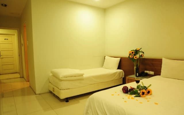Phuong Anh Hotel - photo 2