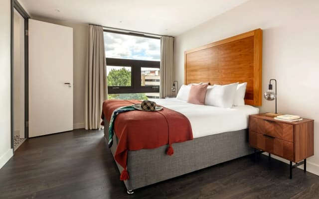 Marlin Apartments Canary Wharf - photo 4