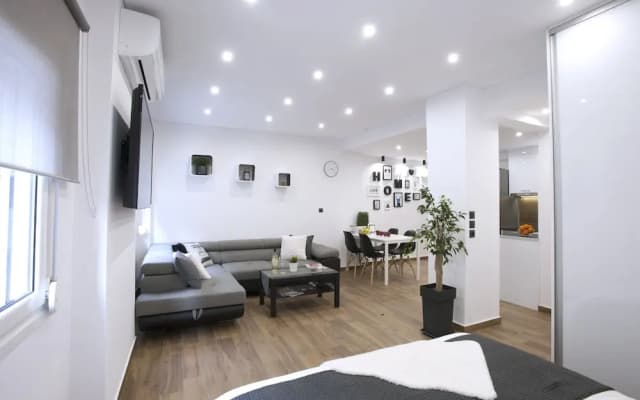 Α Koukaki, Modern Newly Refurbished Apartment - photo 2