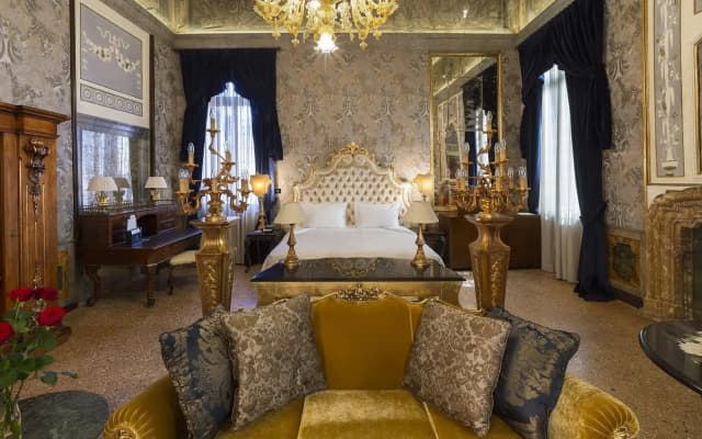 Palazzo Venart - photo 2