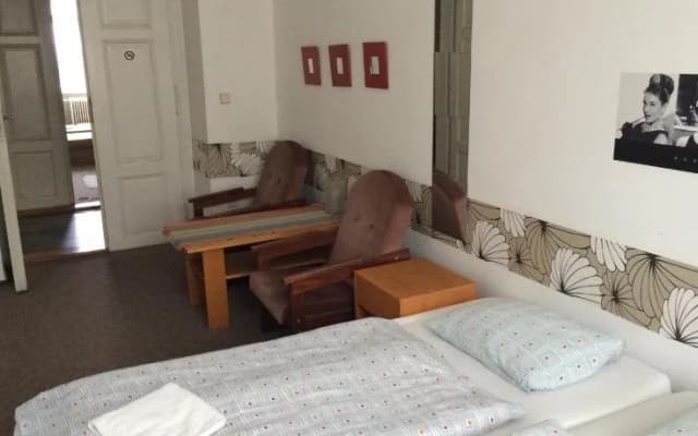 Charles Square Hostel - photo 4
