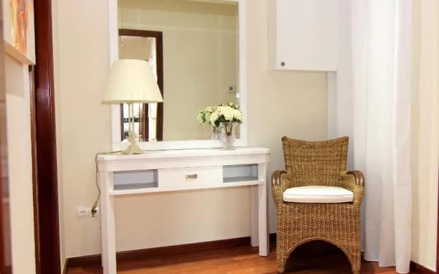 Classbedroom Fira Business Apartment - photo 5