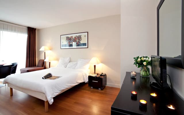 Adagio Access Paris Eiffel Aparthotel - photo 4