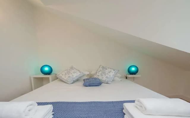 Comfortable and Trendy Lisbon Apartment - photo 3