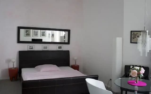 Ber.Ho. Apartments Kollwitzplatz - photo 5