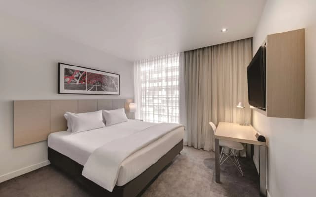 Travelodge Hotel Melbourne Docklands - photo 3