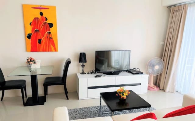 Chic Condo apartment by Lofty - photo 3