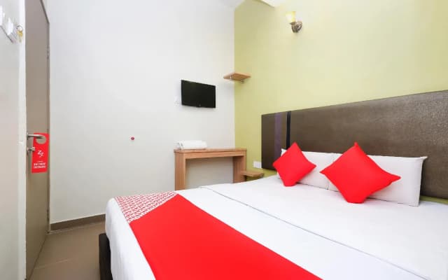 Hotel 24 Seven - photo 4