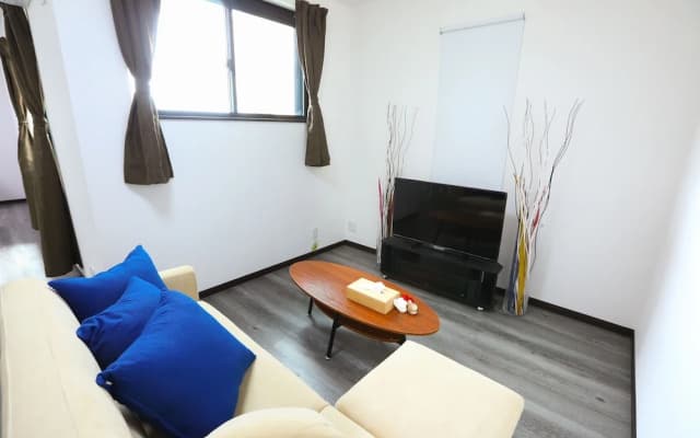 Tsuruhashi House - photo 2