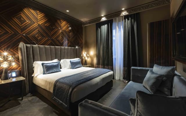 U-Visionary Roma Hotel - photo 3