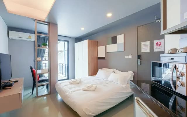 Quite Grove Hotel - photo 4