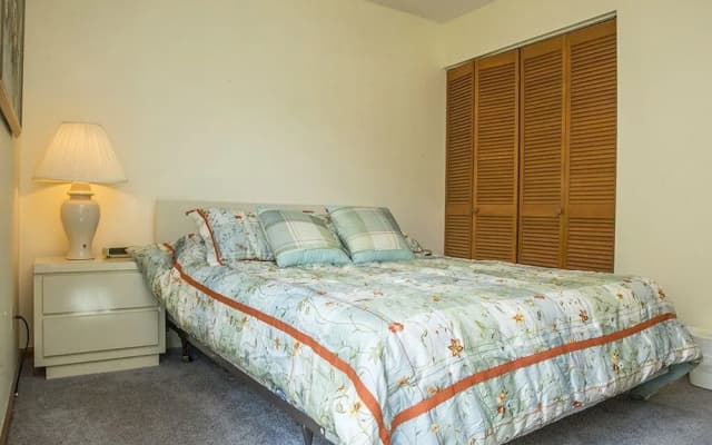 Claremont Holiday Home - photo 3
