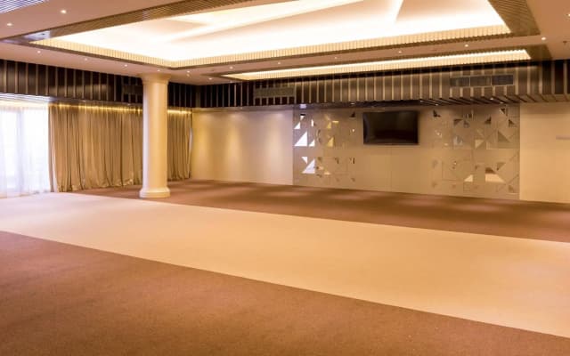 Al Qurum Resort - photo 2