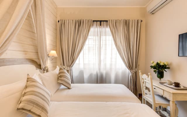 Casa Tua Vaticano Guest House - photo 4
