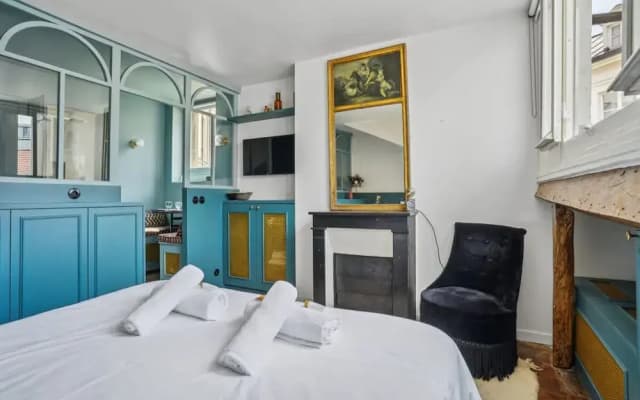 Luxury Studio in Paris - S Vres - Mobility Lease - photo 2