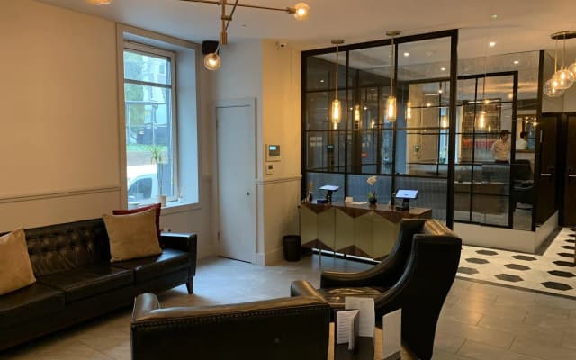 Euston Square Hotel - photo 2