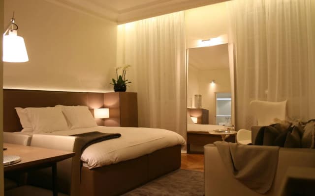 Cirque Deluxe Studio Apartment - photo 3