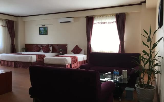 Blue Sky Ha Long Hotel - photo 4