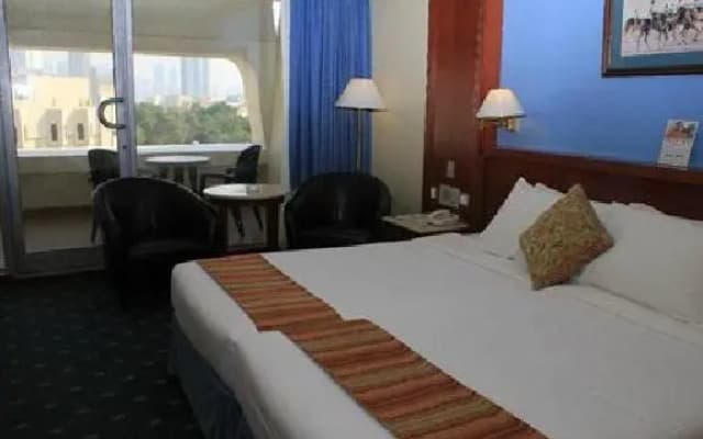 Seashell Inn Hotel - photo 2