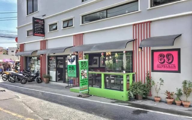 Maximum Boutique Hotel - photo 2