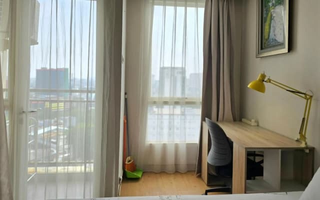 Studio17b Elpis Kemayoran Sunrise View Free Netflix, Disney Hotstar & PrimeVideo - photo 4