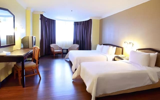 The Putra Regency Hotel - photo 5